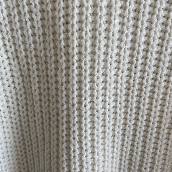 Chunky white sweater - Picture 4 of 4